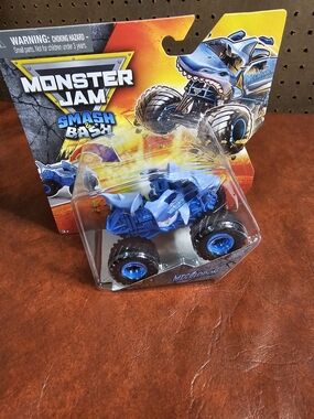 Monster Jam Megalodon Smash & Bash 1:64 Series 1